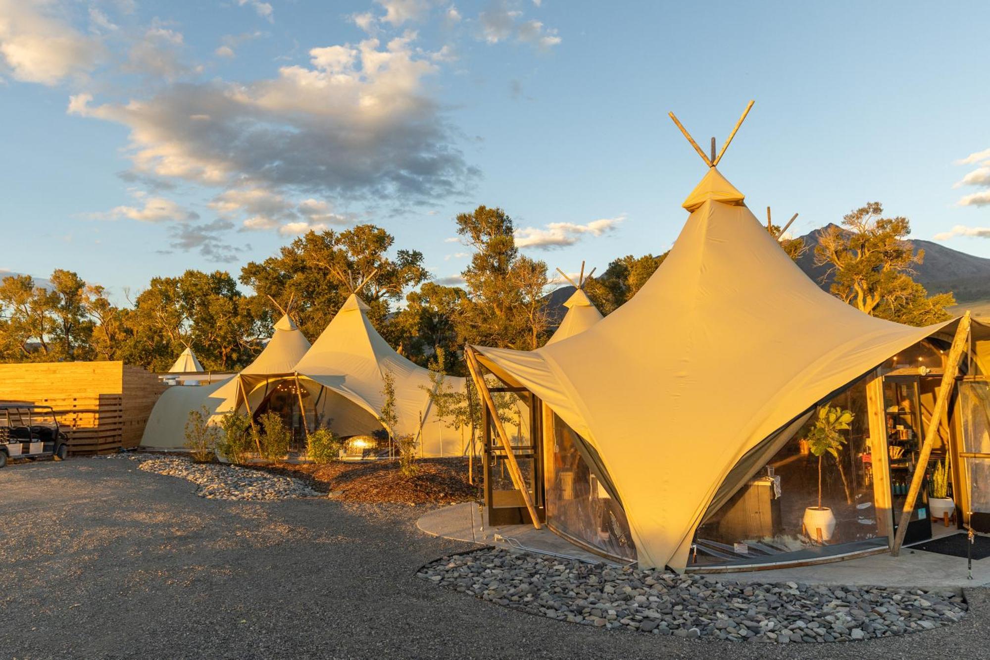 Under Canvas North Yellowstone - Paradise Valley Livingston Buitenkant foto